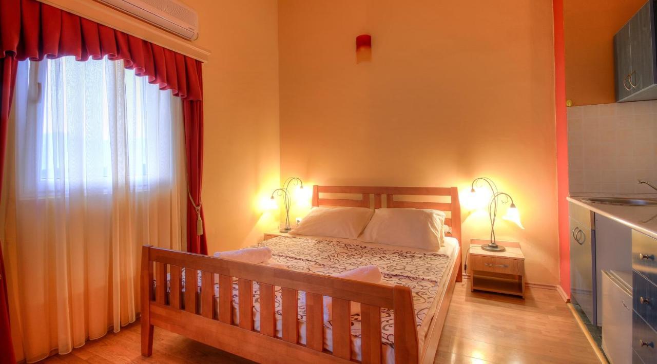 Apart Hotel Samardzic Tivat Habitación foto
